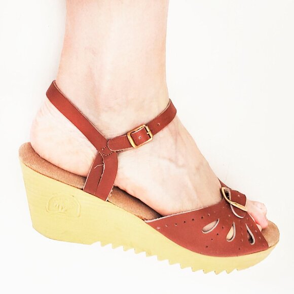 Sears Shoe Place Womens DEAD STOCK Vintage 70's Shoes PLATFORM WEDGE Sandals 8 - Picture 2 of 11